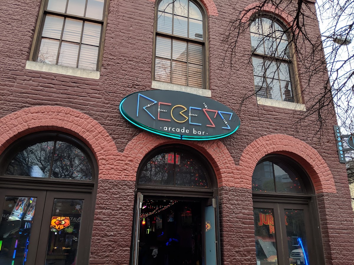 Recess Arcade Bar